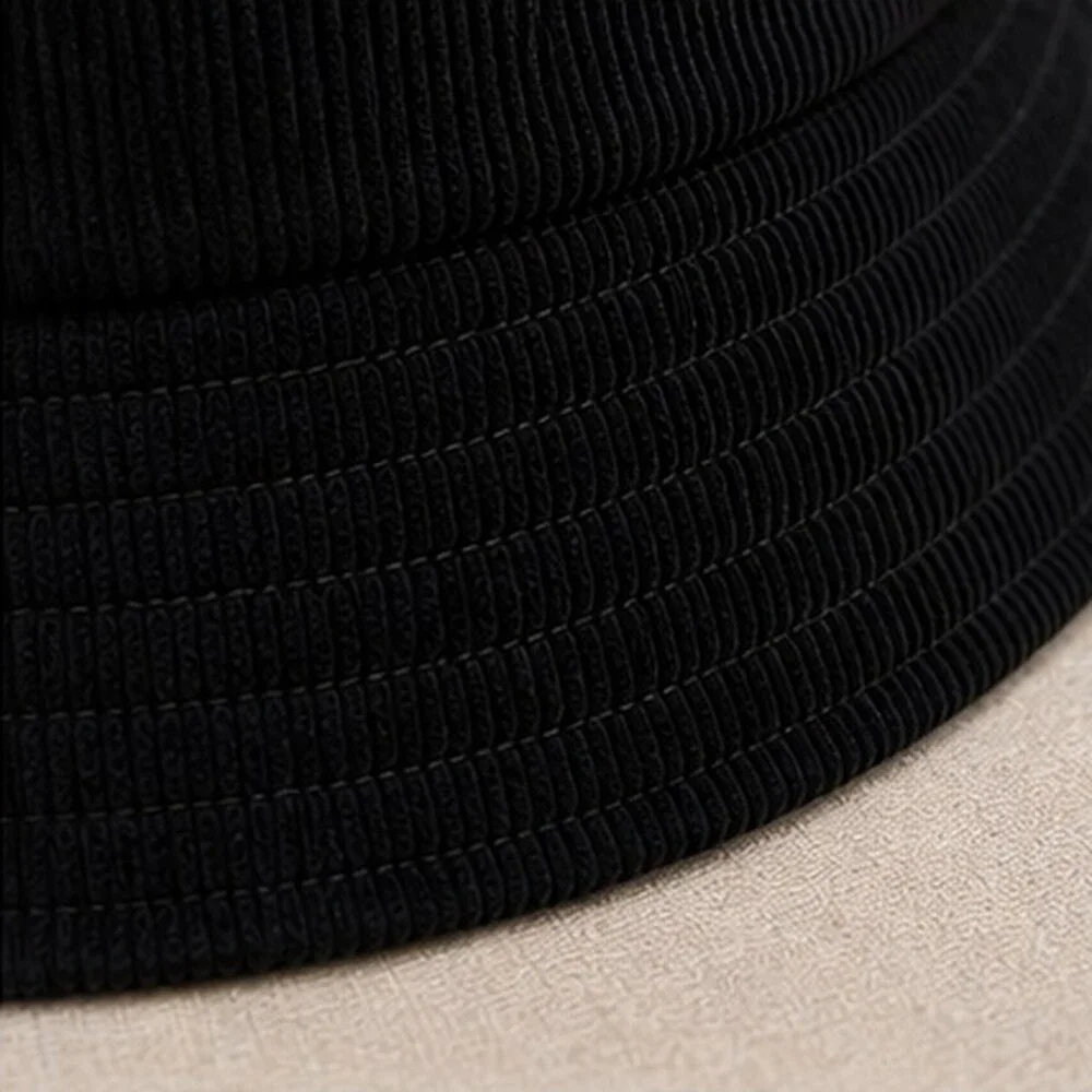 ALO Yoga Black Travel Bucket Hat Sporty